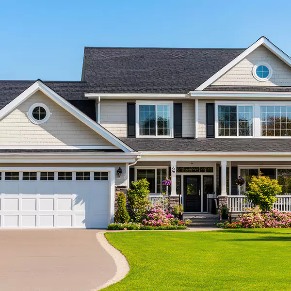 Why Auburn Homeowners Choose Auburn Roofing Contractors for Roofing and Siding?